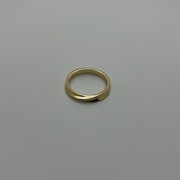 Twist 14K Gold Ring - Minimalist Ring - Gold Band - Simple Gold Ring - - Picture 4 of 10